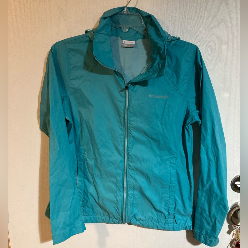 Columbia rain jacket size L